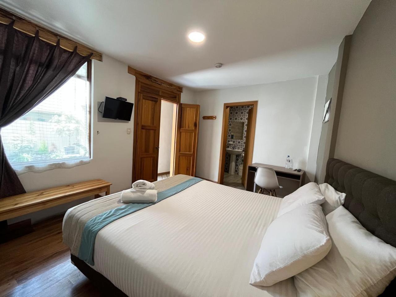 San Rocke House Hotel Cuenca Exteriör bild