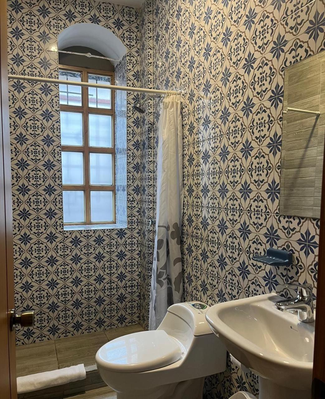 San Rocke House Hotel Cuenca Exteriör bild